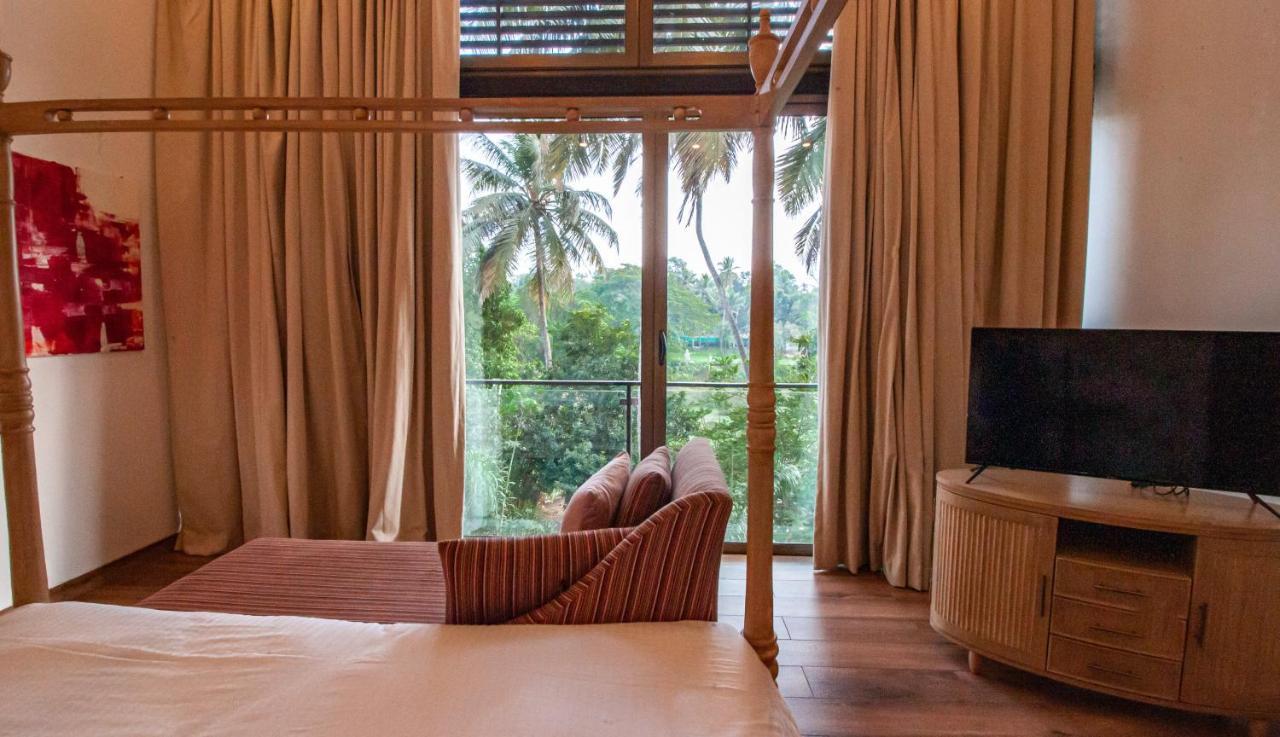 The Cloverleaf Super Luxury Villa Goa With Private Pool, North Goa 칸돌림 외부 사진